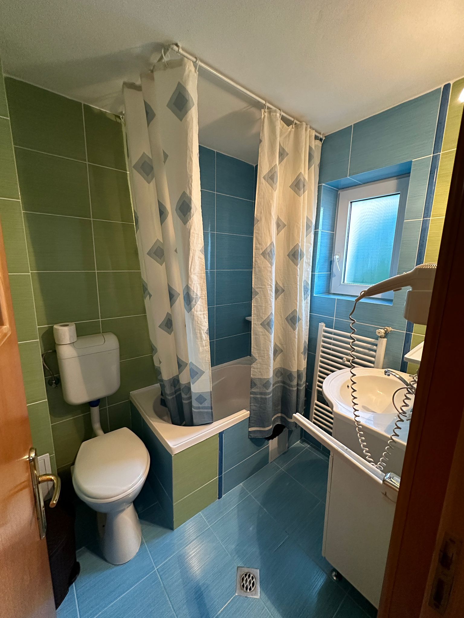 Cazare Bran - Casa Panora - Camera 1 - Baie